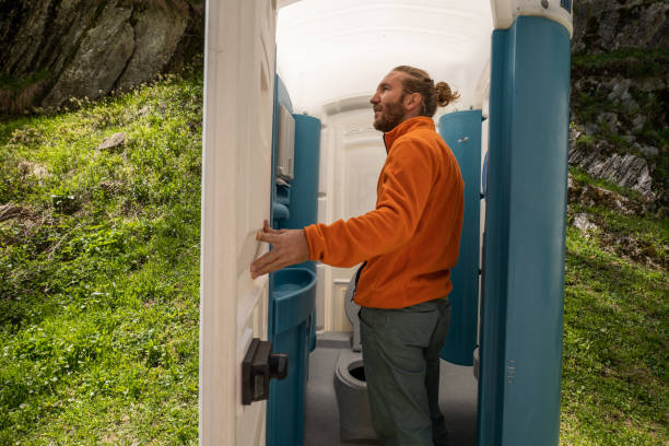 Best Porta potty delivery and setup  in Oceana, WV
